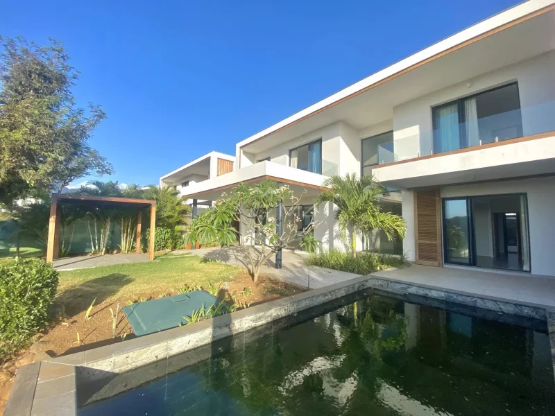 Prächtige Villa in ruhiger und grüner Umgebung