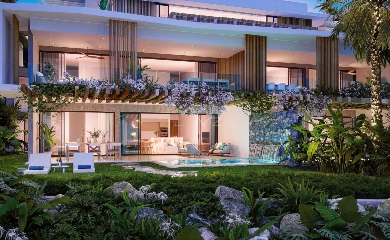 BALACLAVA: Seafront apartment on the ground floor