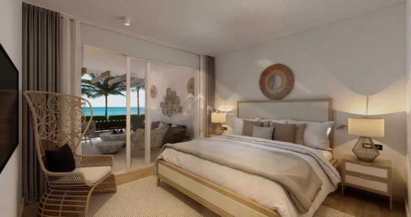 BALACLAVA: Seafront apartment on the first floor