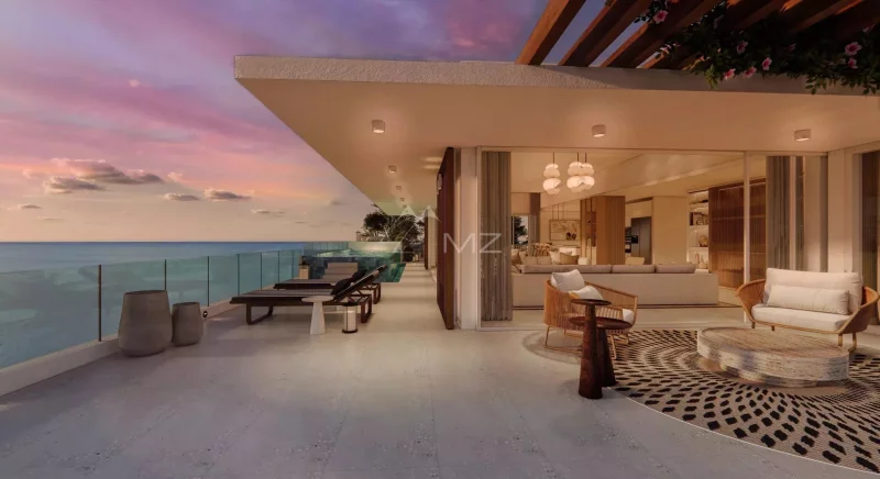 BALACLAVA: Seafront Penthouse with stunning view