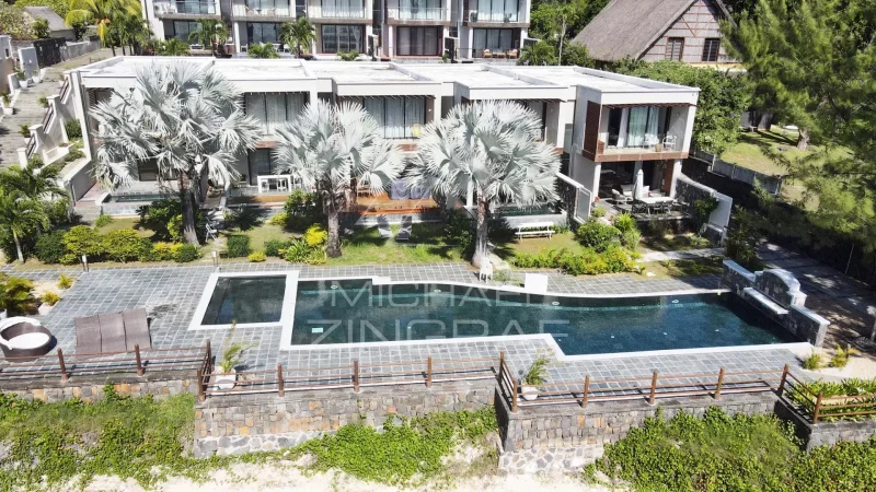 Duplex pieds dans l'eau à Cap Malheureux