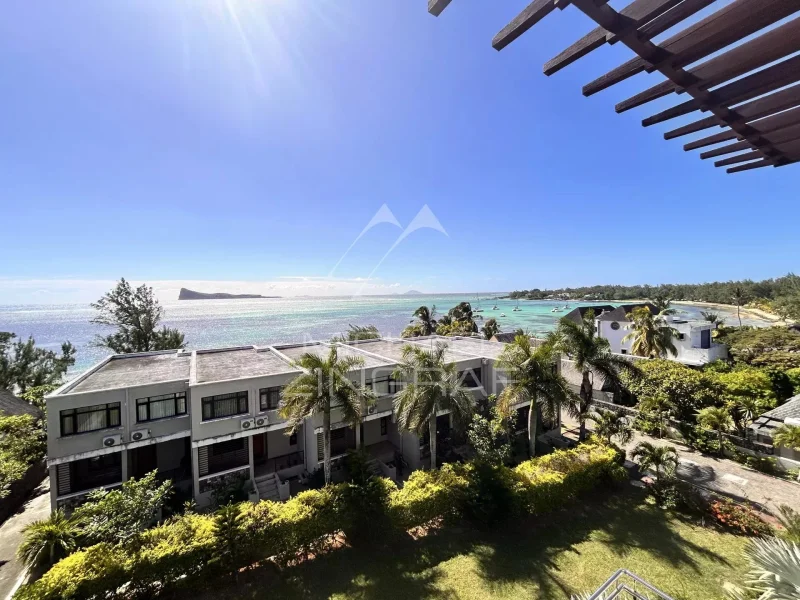 Duplex pieds dans l'eau à Cap Malheureux