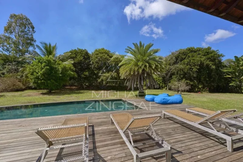 TAMARIN: Exklusive Villa im Golfresort