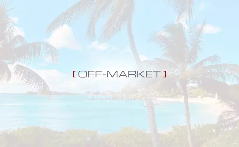 Beachfront Villa in Pereybere