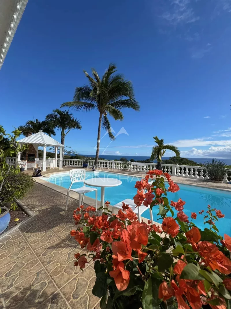 Villa d’Exception avec Vue Mer à Saint-Gilles-les-Bains