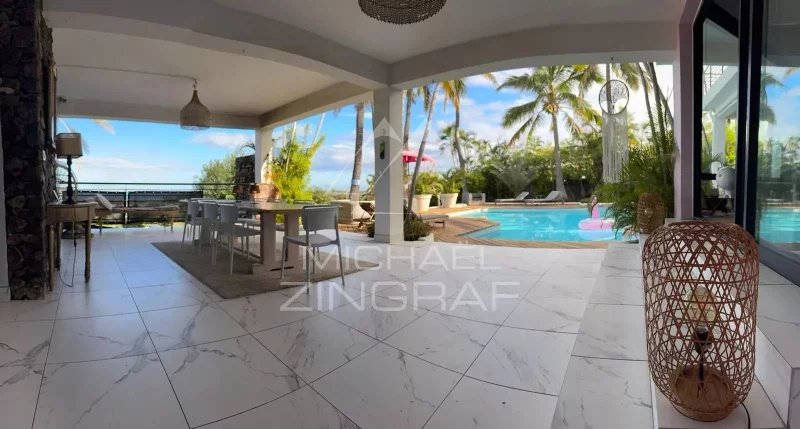 Villa de Prestige avec Studios Indépendants et Vue d’Exception