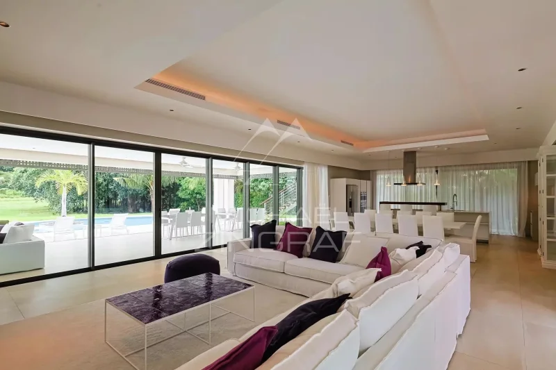 Villa Contemporaine d’Exception au Cœur de The Gardens – Anahita