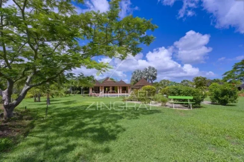 Villa d’Exception à Tamarina, Golf et Vue Montagne