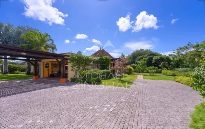 Villa d’Exception à Tamarina, Golf et Vue Montagne